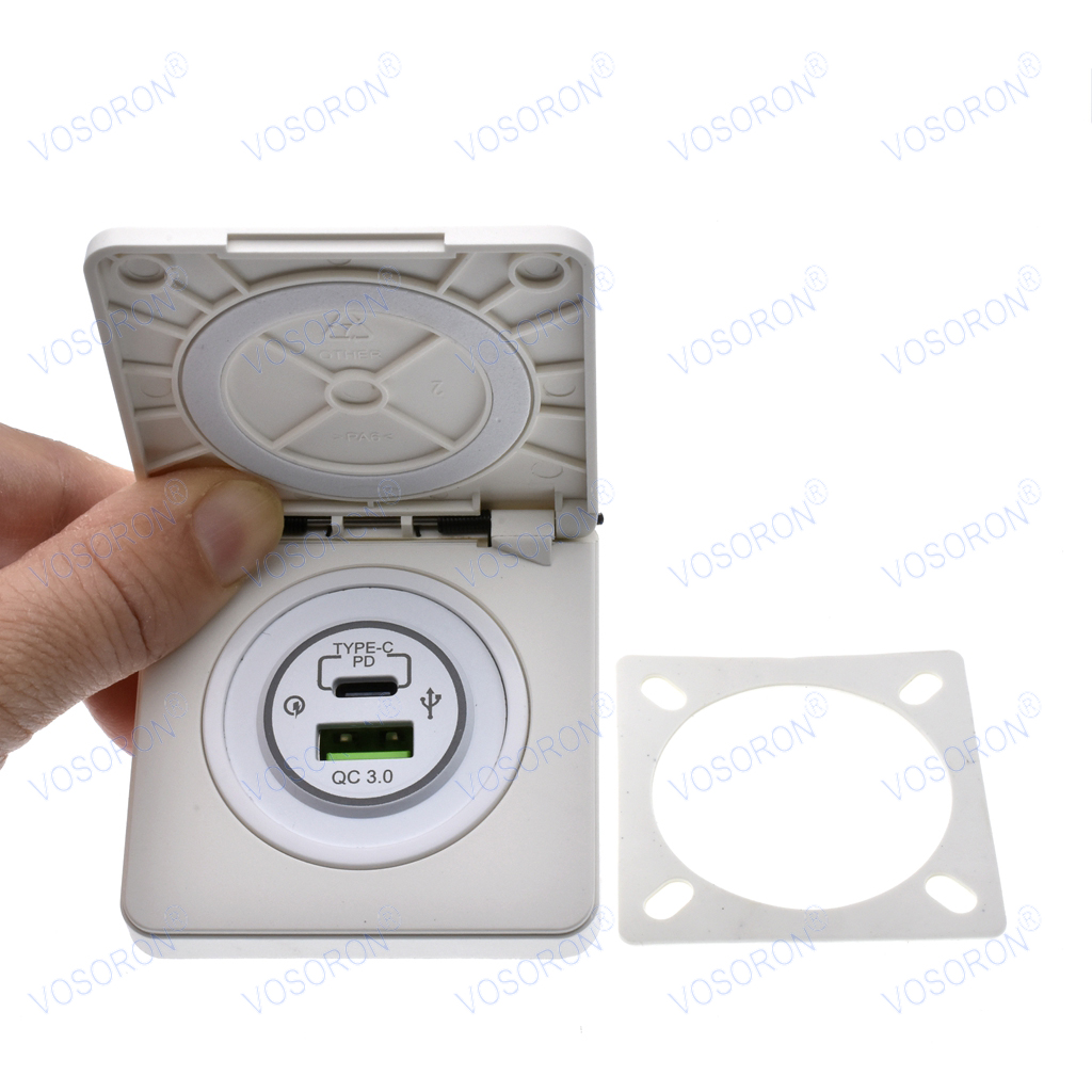 PD+QC3.0智能双口充电器插座