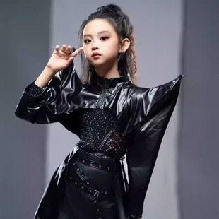 黑色朋克赛车服儿童布鲁雷克主题翘角外套皮裙套装 秋冬T台秀服潮9