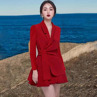 长袖红色连衣裙女春秋季百褶短裙子气质小礼服系带收腰显瘦西装裙