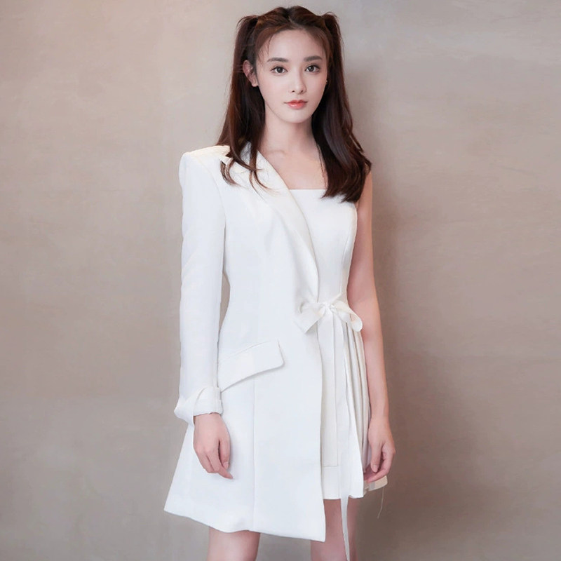 法式高级感绑带白色西装裙女小众收腰气质晚宴聚会礼服短款连衣裙