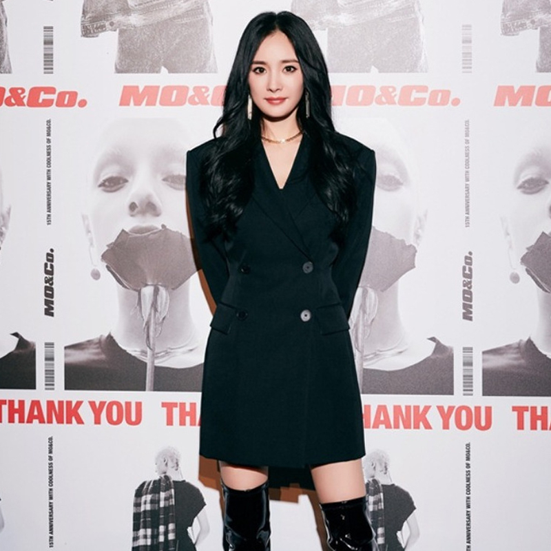 明显同款黑色双排扣收腰西装外套