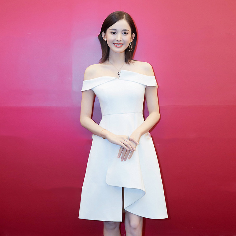 一字领露肩生日晚宴聚年会主持人礼服名媛气质白色收腰显瘦连衣裙
