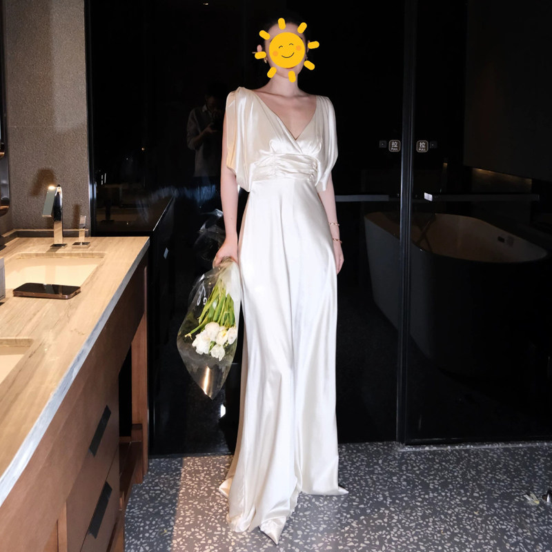 高级感轻奢主持晚宴年会礼服长裙