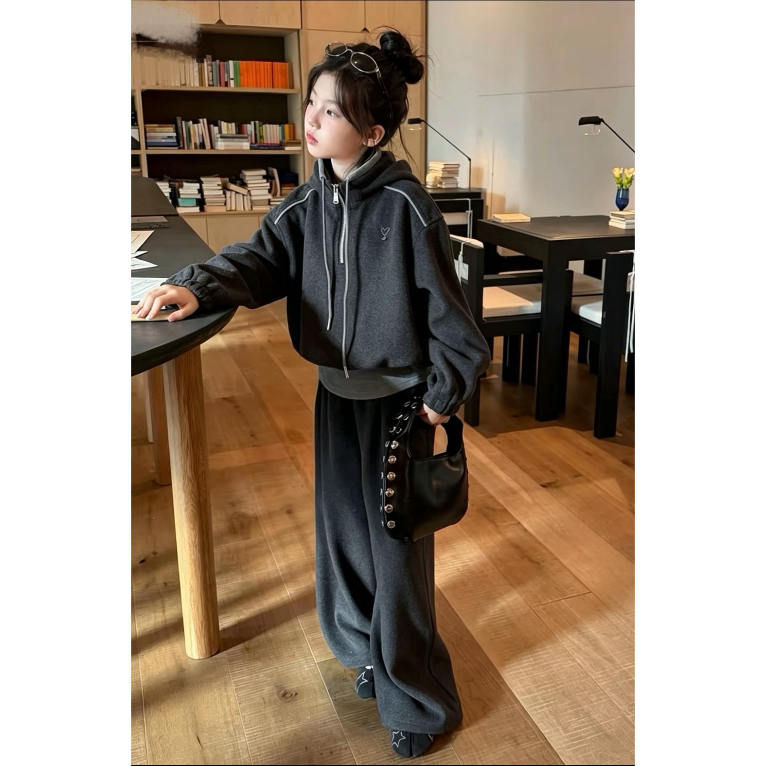 韩系女童时髦套装2026秋季新款儿童卫衣运动风休闲两件套洋气秋装