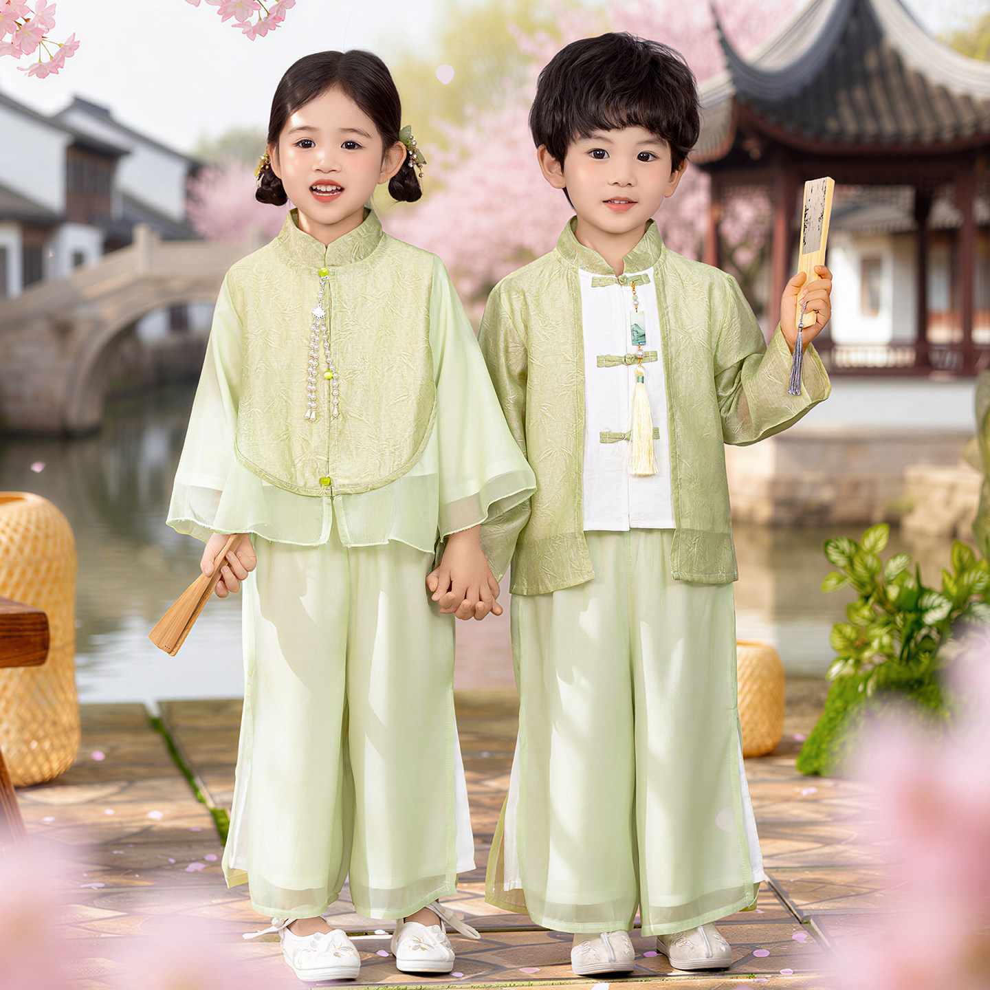 幼儿园唐装新中式表演服汉服男女宝宝舞台国学服朗诵服古装开笔礼
