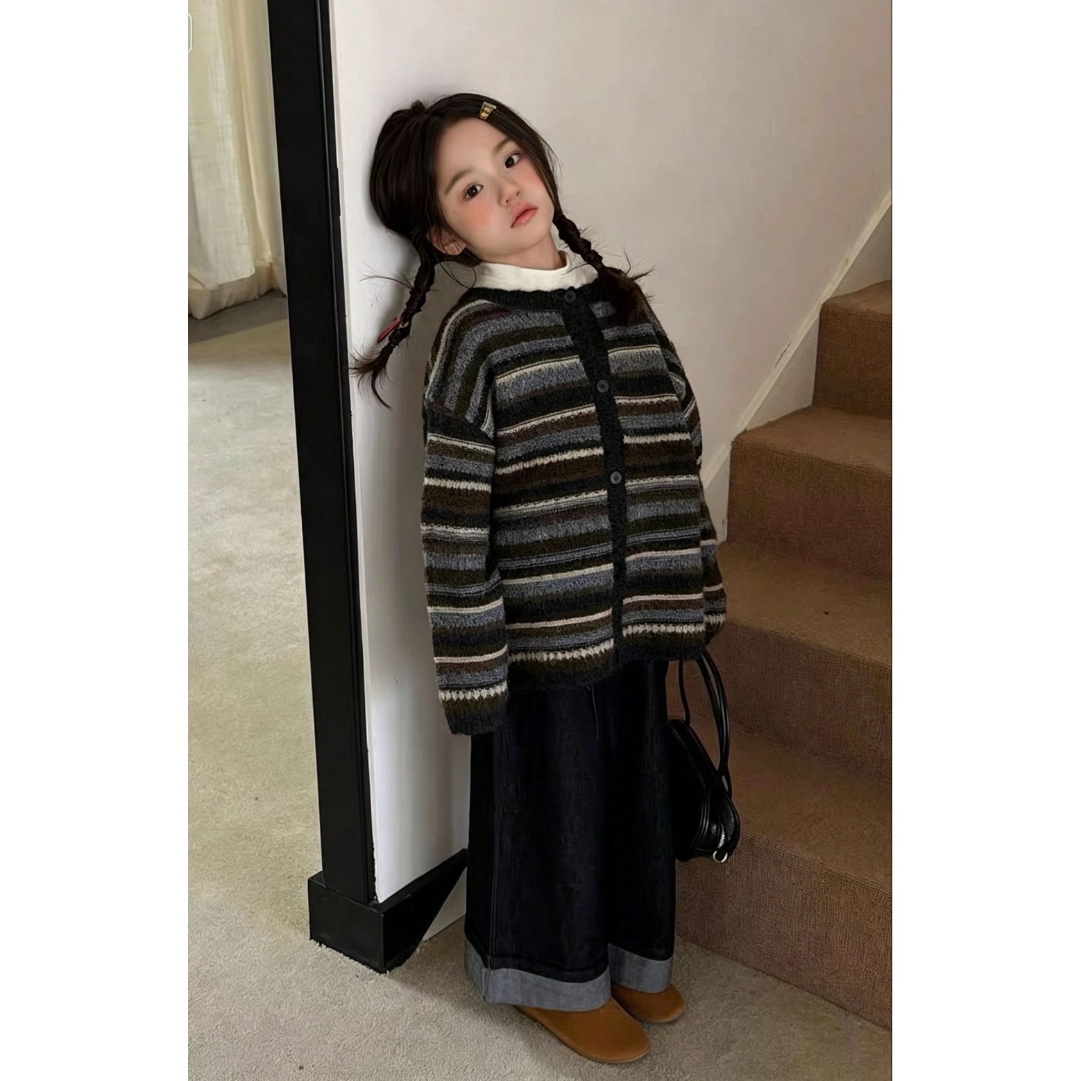 韩系女童复古毛衣外套2026秋季新款儿童条纹针织开衫洋气复古上衣