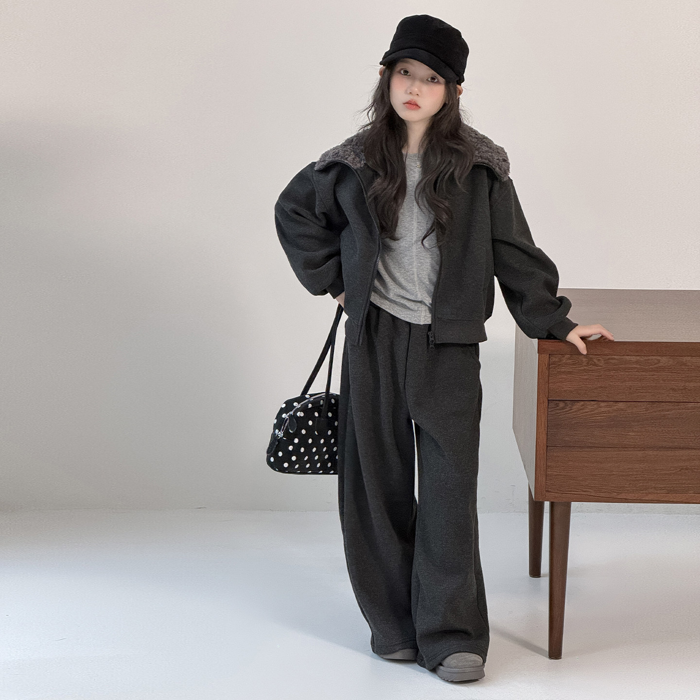 韩系女童加绒套装2026新款秋冬季儿童毛领拉链卫衣阔腿裤子两件套