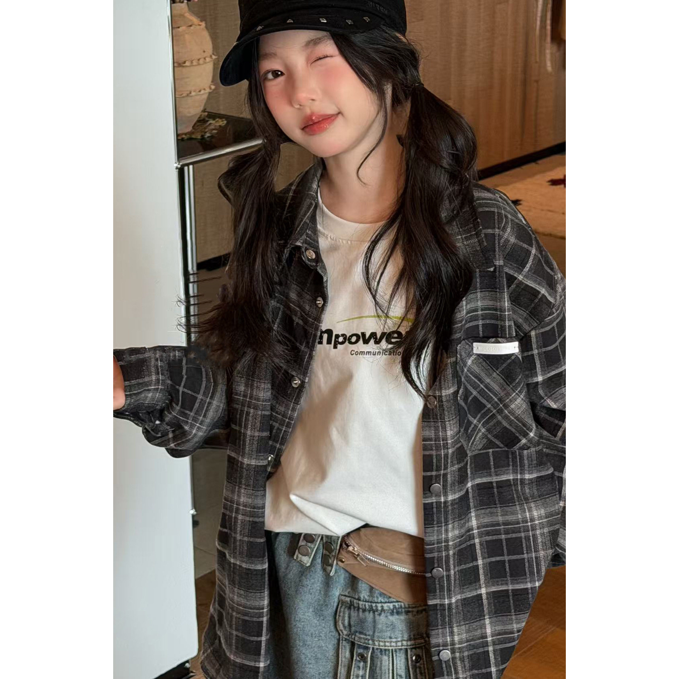 复古女童格子衬衫2026春秋季儿童长袖宽松外套中长款女孩休闲衬衣