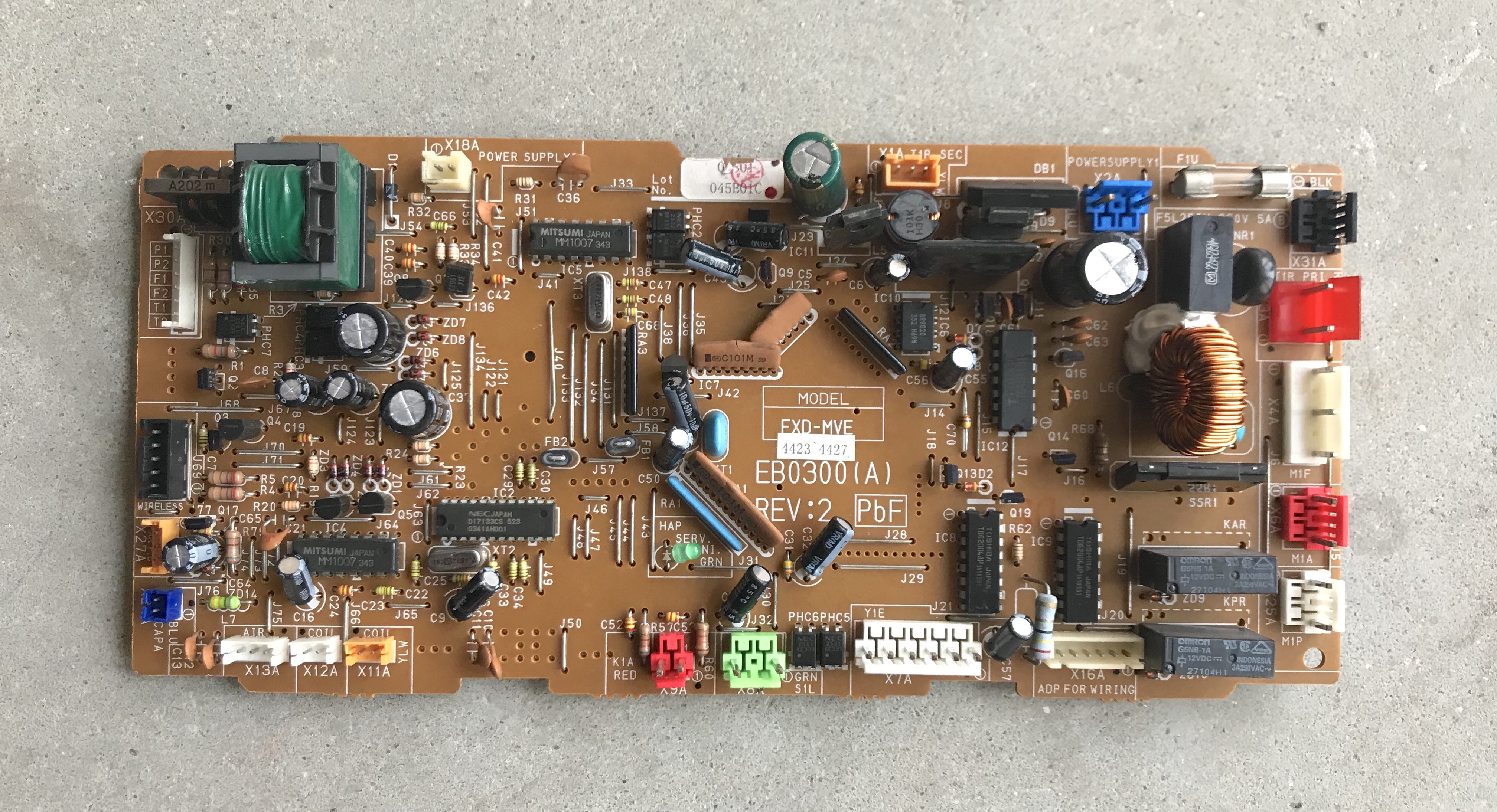 大金空调内机电脑板 风管机内机板 EB0300（A）