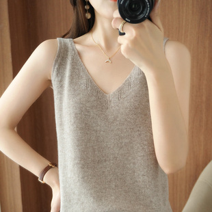 100纯羊毛吊带背心女秋冬绒白色打底西装内搭V领针织马甲女上衣