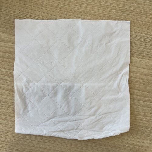 代胡小X君五层亲肤挂抽式面巾纸256抽*4提 - 封面