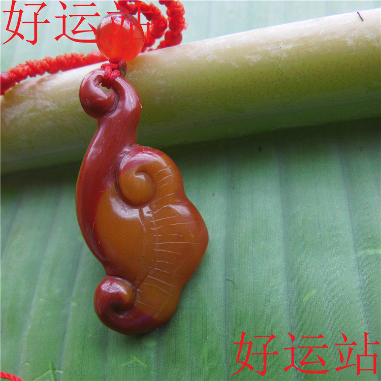 促销新款颈饰黄龙玉如意灵芝挂件手工玉石吊坠男女款玉佩时尚玉坠