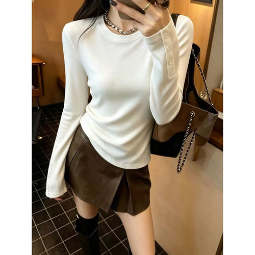 设计感简约后背贴标宽松百搭打底