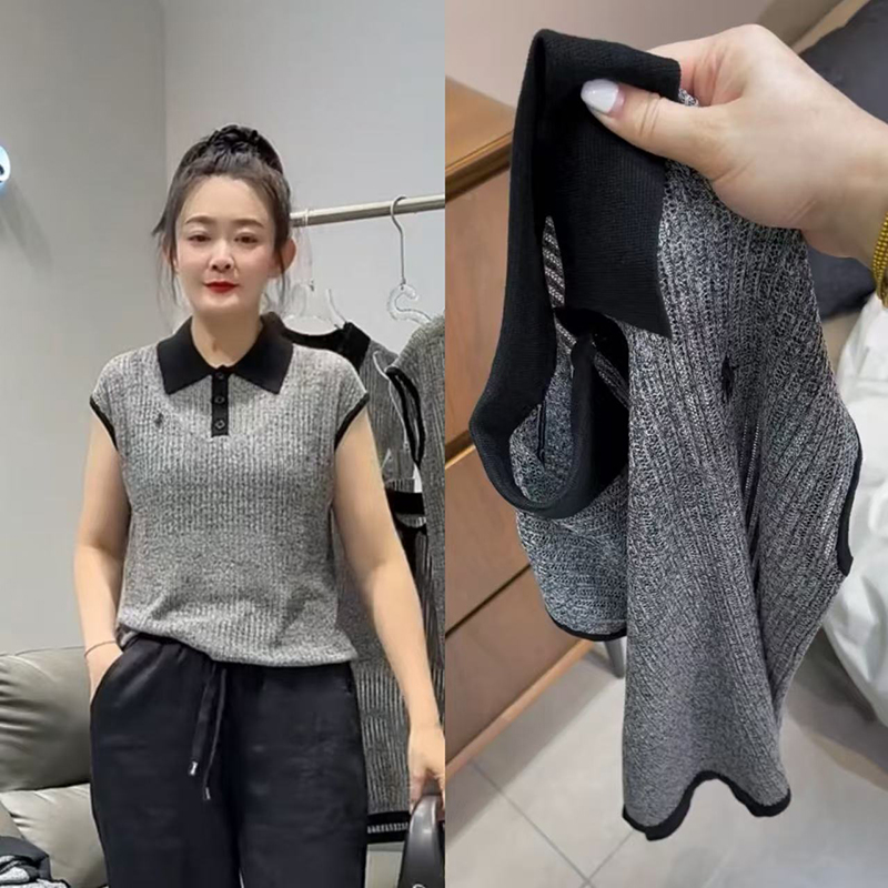 休闲显瘦减龄撞色POLO领针织上衣
