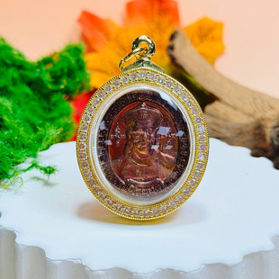 泰国佛牌搬运工 意大利金壳 阿赞锭2555二哥丰徐祝老人