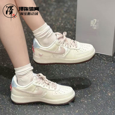 耐克情人节限定空军一号休闲板鞋