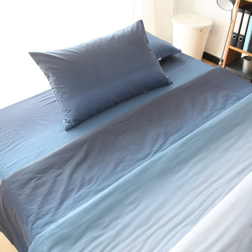 唐朝一只鱼全棉渐变蓝单人枕套