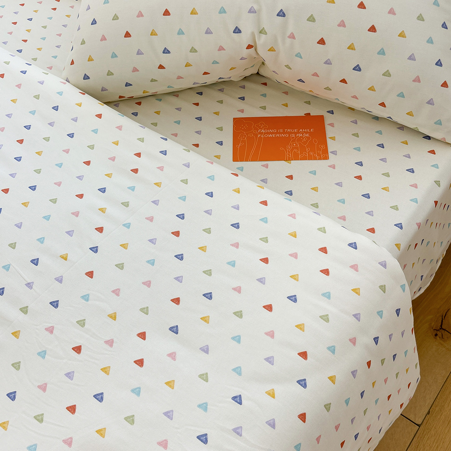 唐朝一只鱼缤纷全棉磨毛床单