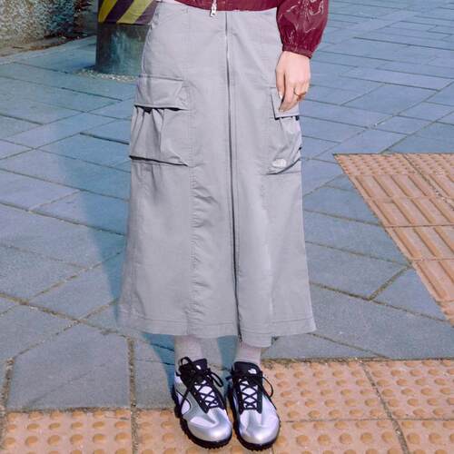 海外代购THE NORTH FACE/北面女士运动半身裙多口袋中长款户外
