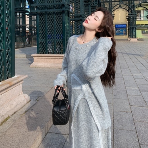 199-26502-P155-K228【好款现货】二件套毛织半身裙开叉设计款图片
