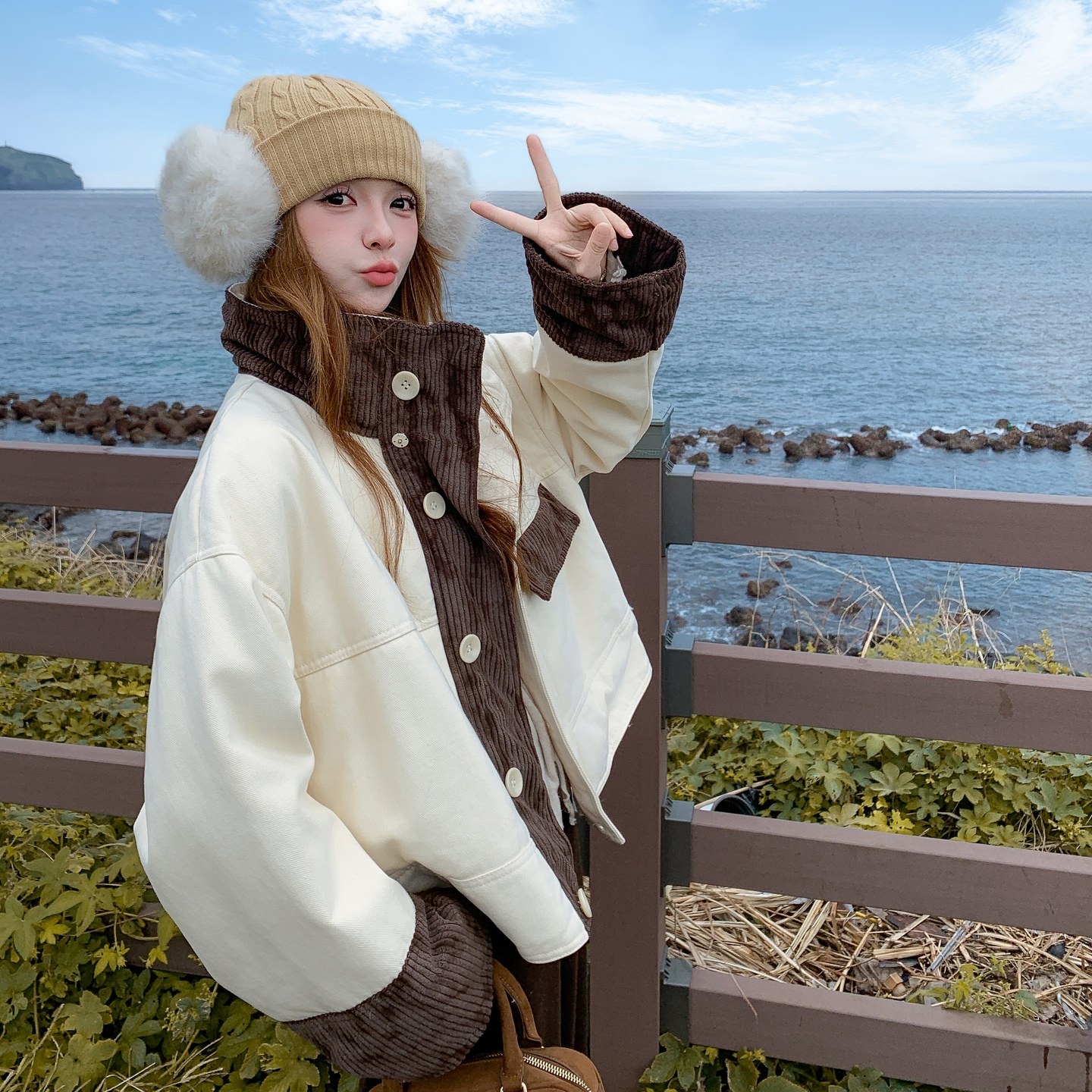 199-W66-P255-控378【好款现货】灯芯绒羽绒服50外套行走的小火炉,女装羽绒服,浙宝199