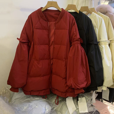 木耳边灯笼袖棒球领羽绒服