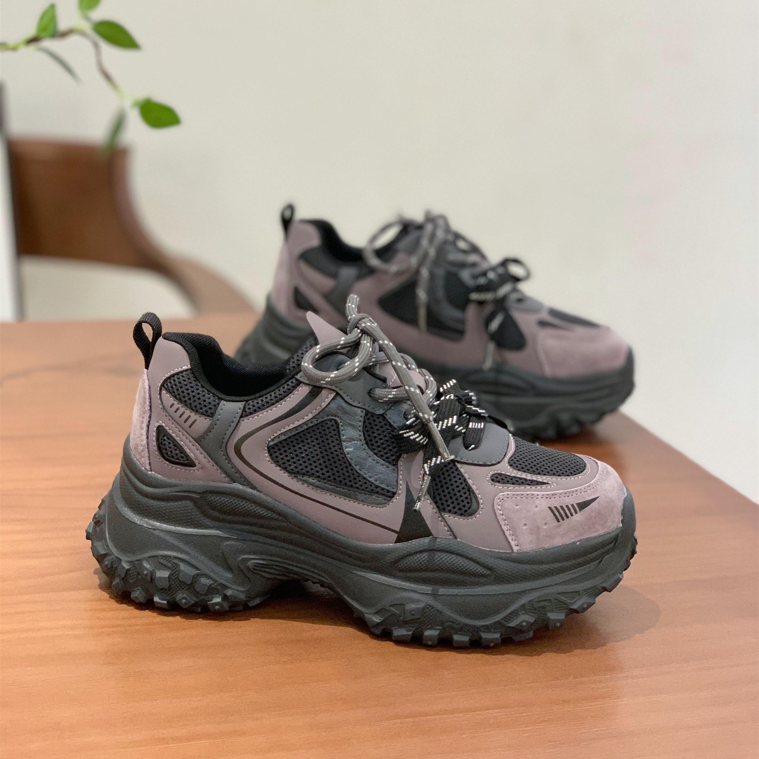 轻便百搭老爹鞋复古时尚休闲女鞋