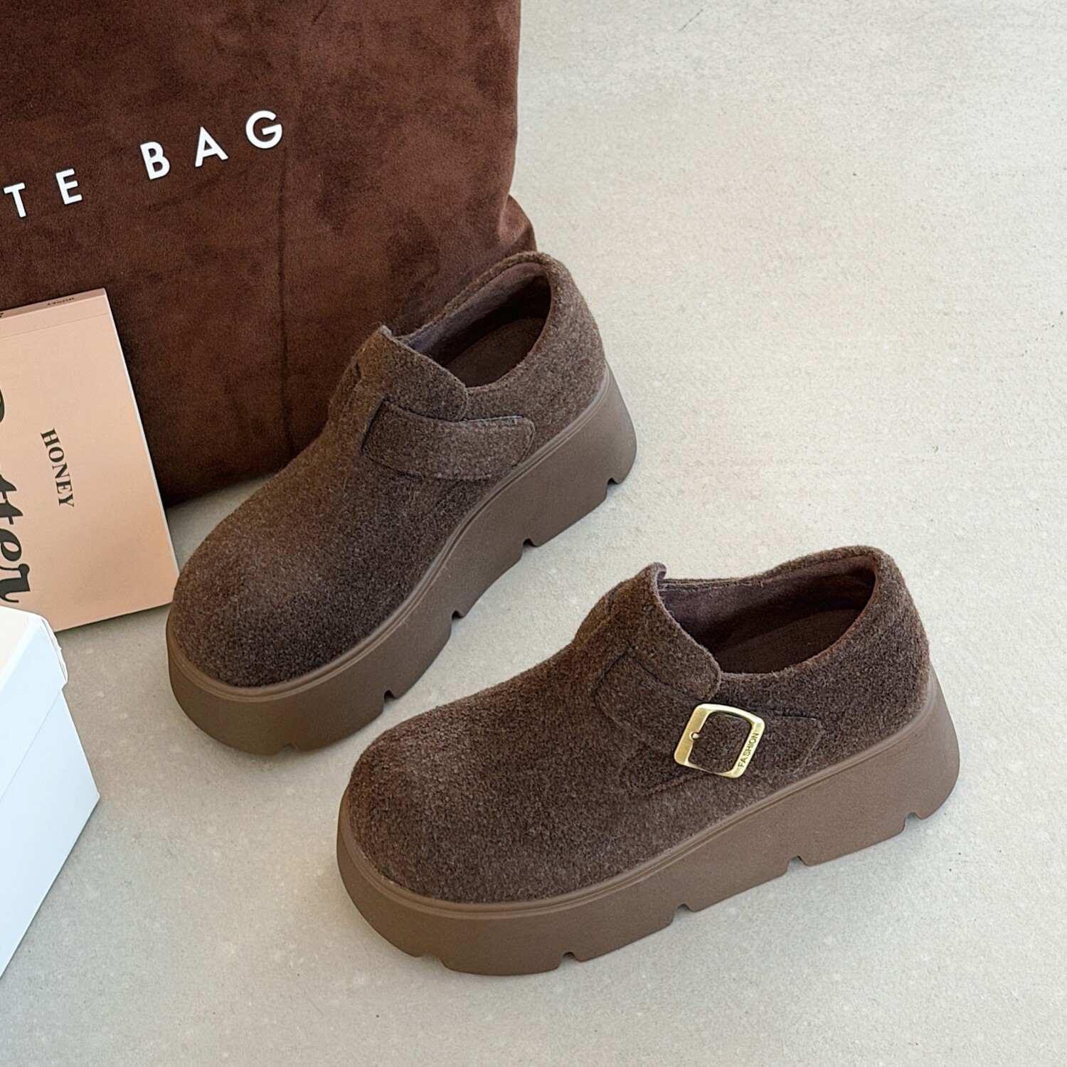 复古灰色高级感毛呢勃肯鞋女2025秋冬新款厚底松糕鞋百搭休闲单鞋