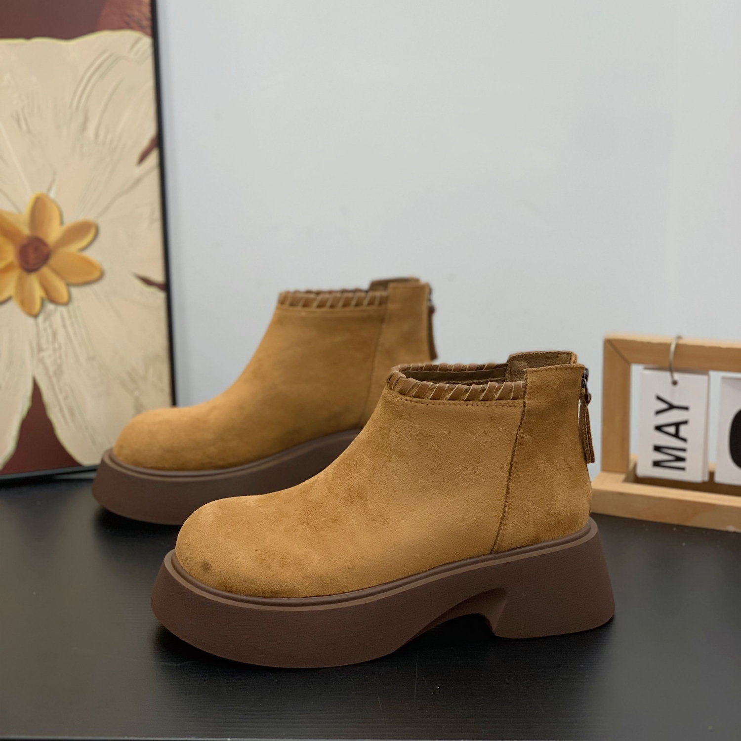 美拉德高级感潮流百搭轻便马丁靴