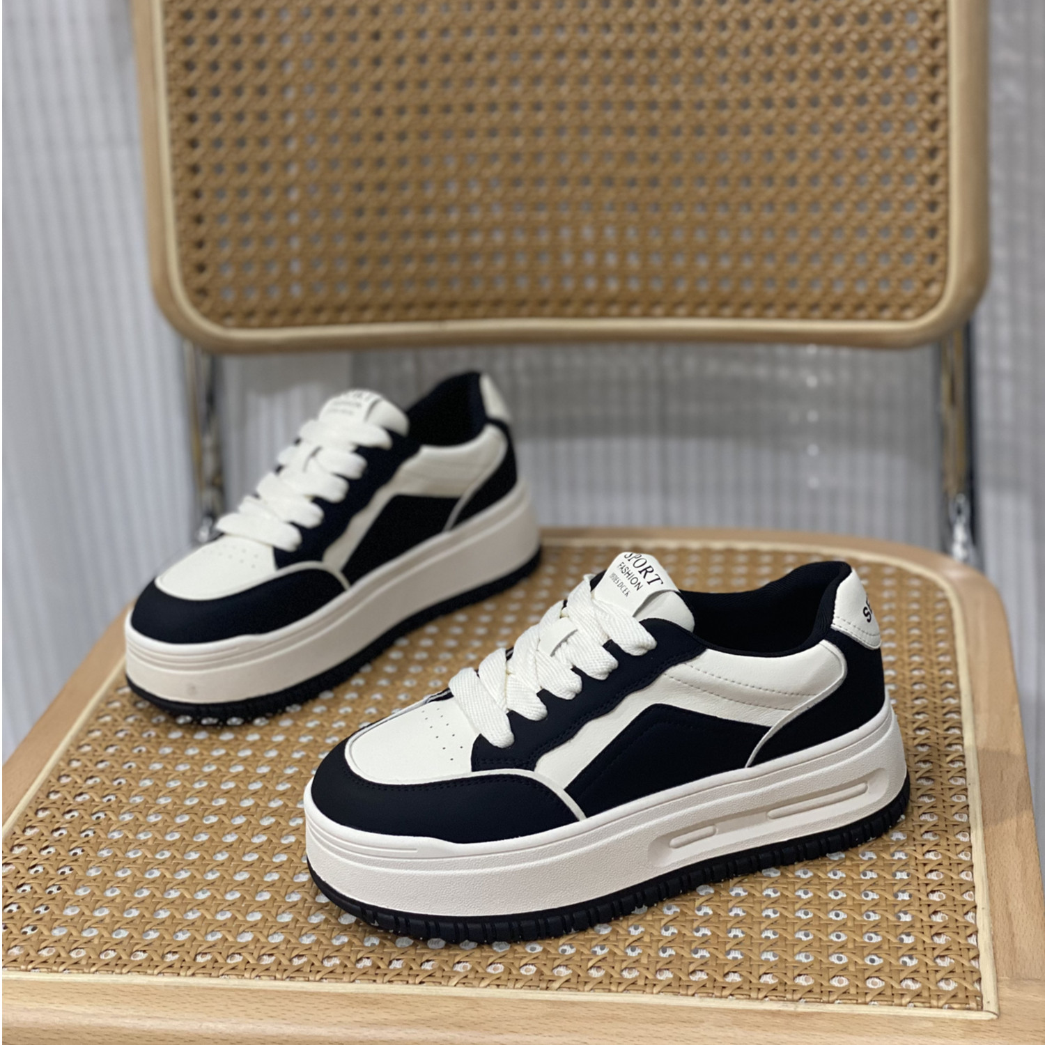 真皮小白鞋女2025春秋新款厚底黑白熊猫鞋百搭运动休闲小个子板鞋