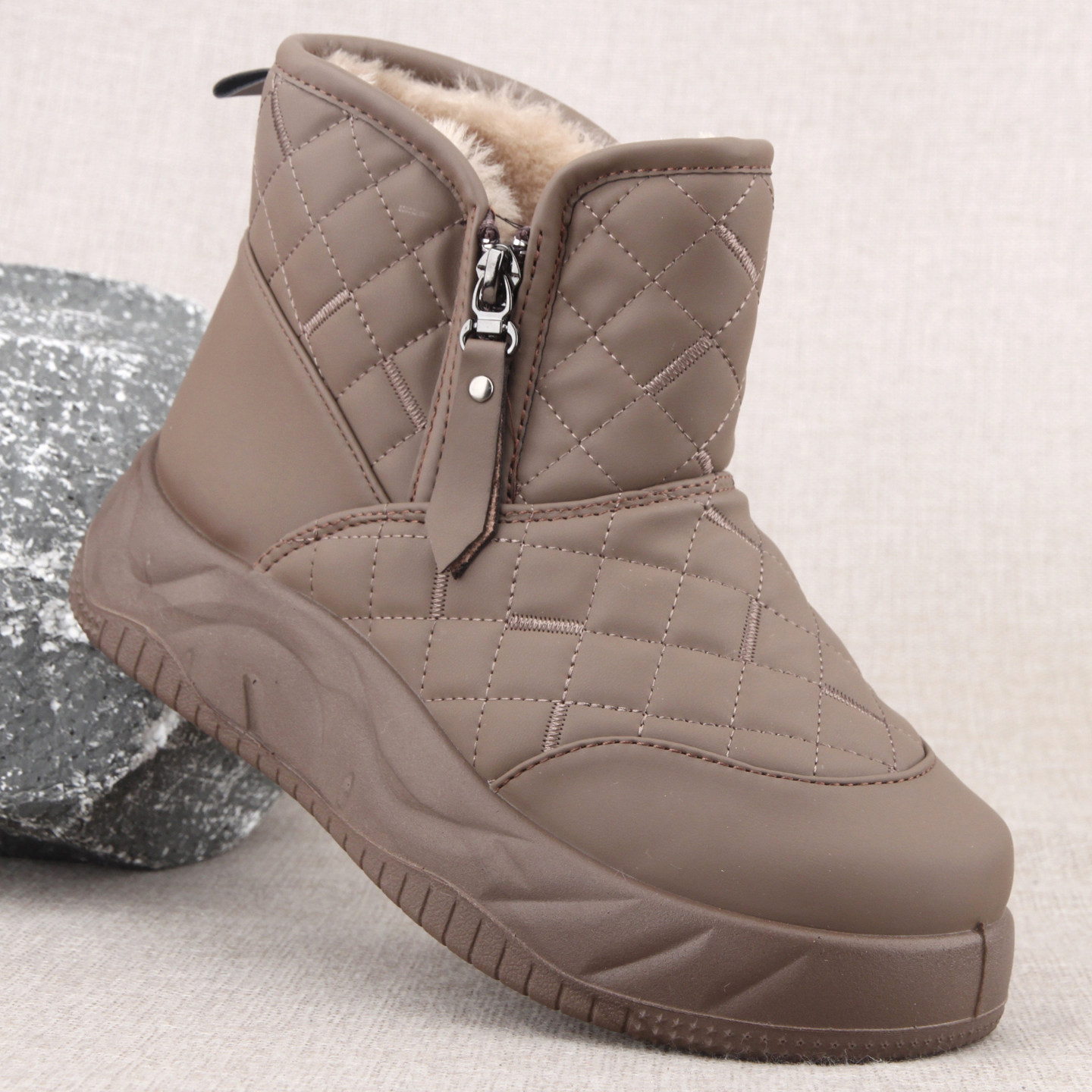 25年冬季新款时尚雪地靴防水加绒保暖休闲短筒靴老北京女棉靴厚底,女鞋,时尚雪地靴,淘宝优惠券,粉丝福利购,淘宝优惠卷