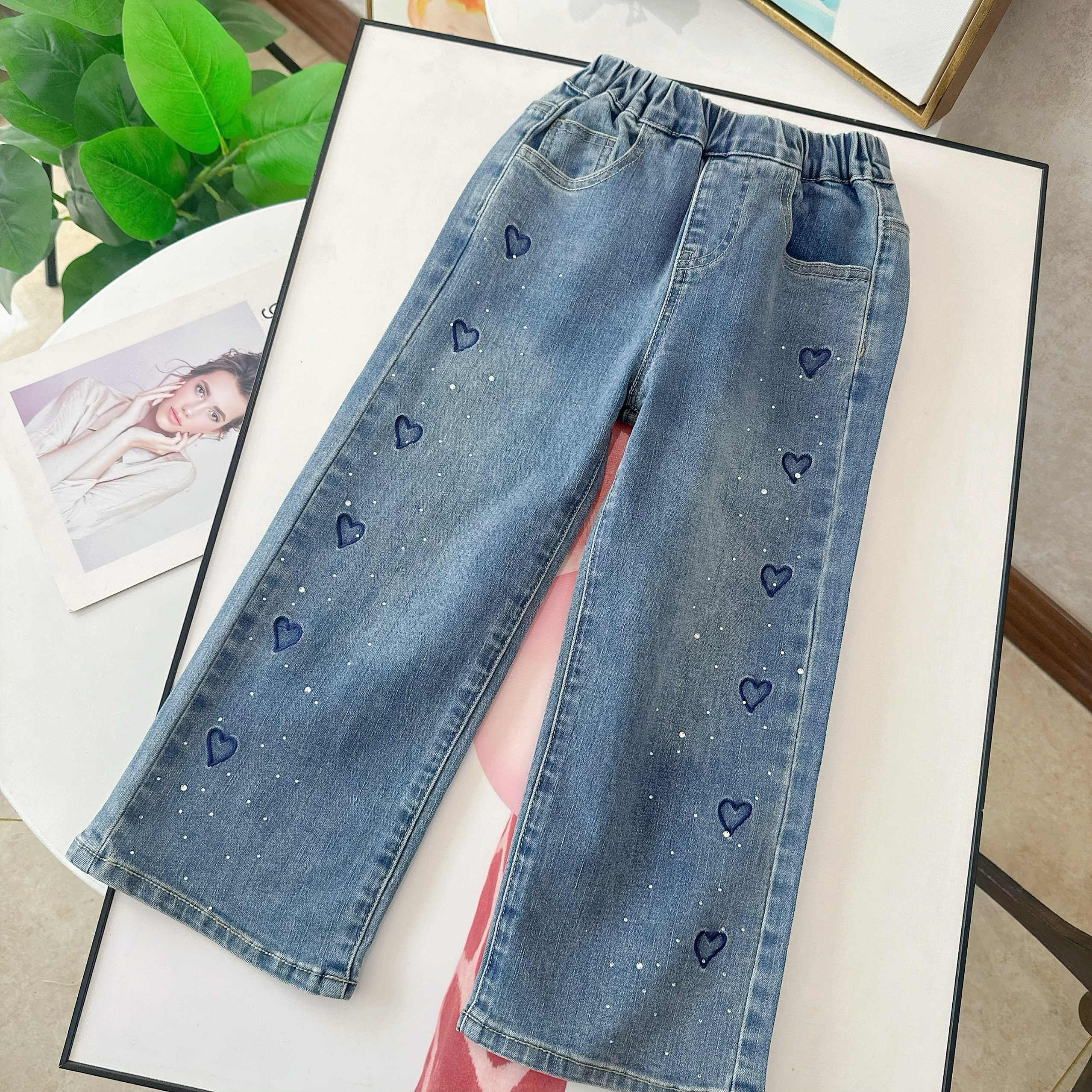 女童直筒牛仔裤大童儿童宽松休闲裤初中生2024春秋新款弹力长裤子