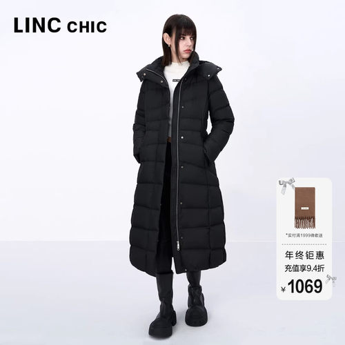 经典收腰长款连帽羽绒服