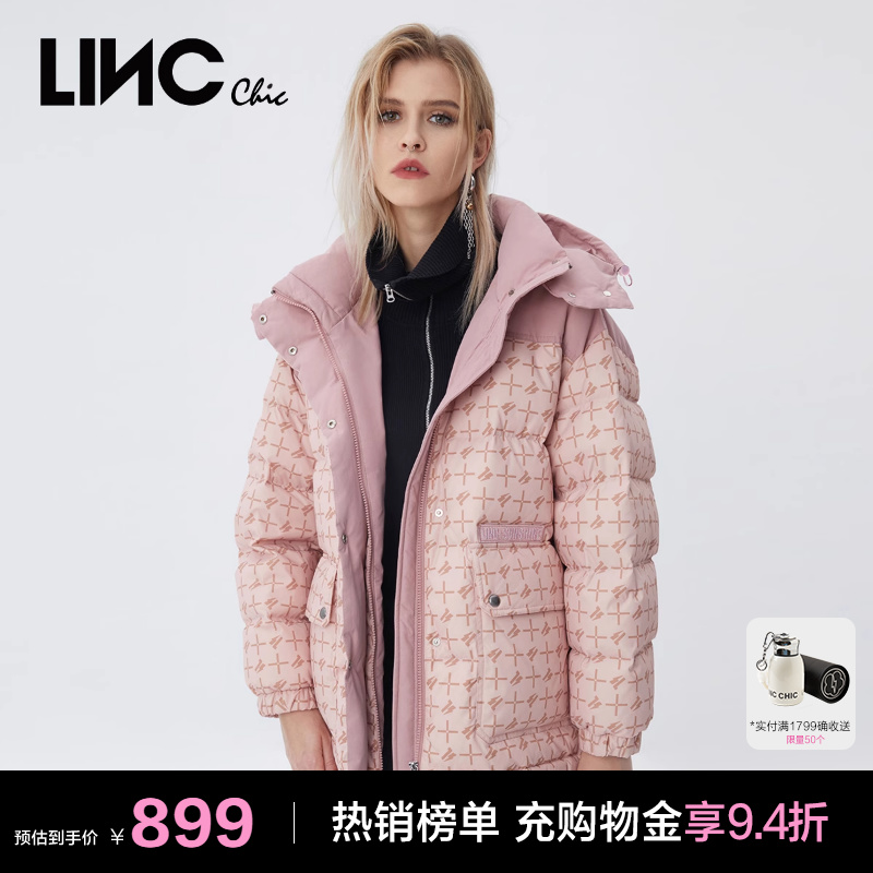 “设计师系列”，连帽高领，纯黑羽绒服