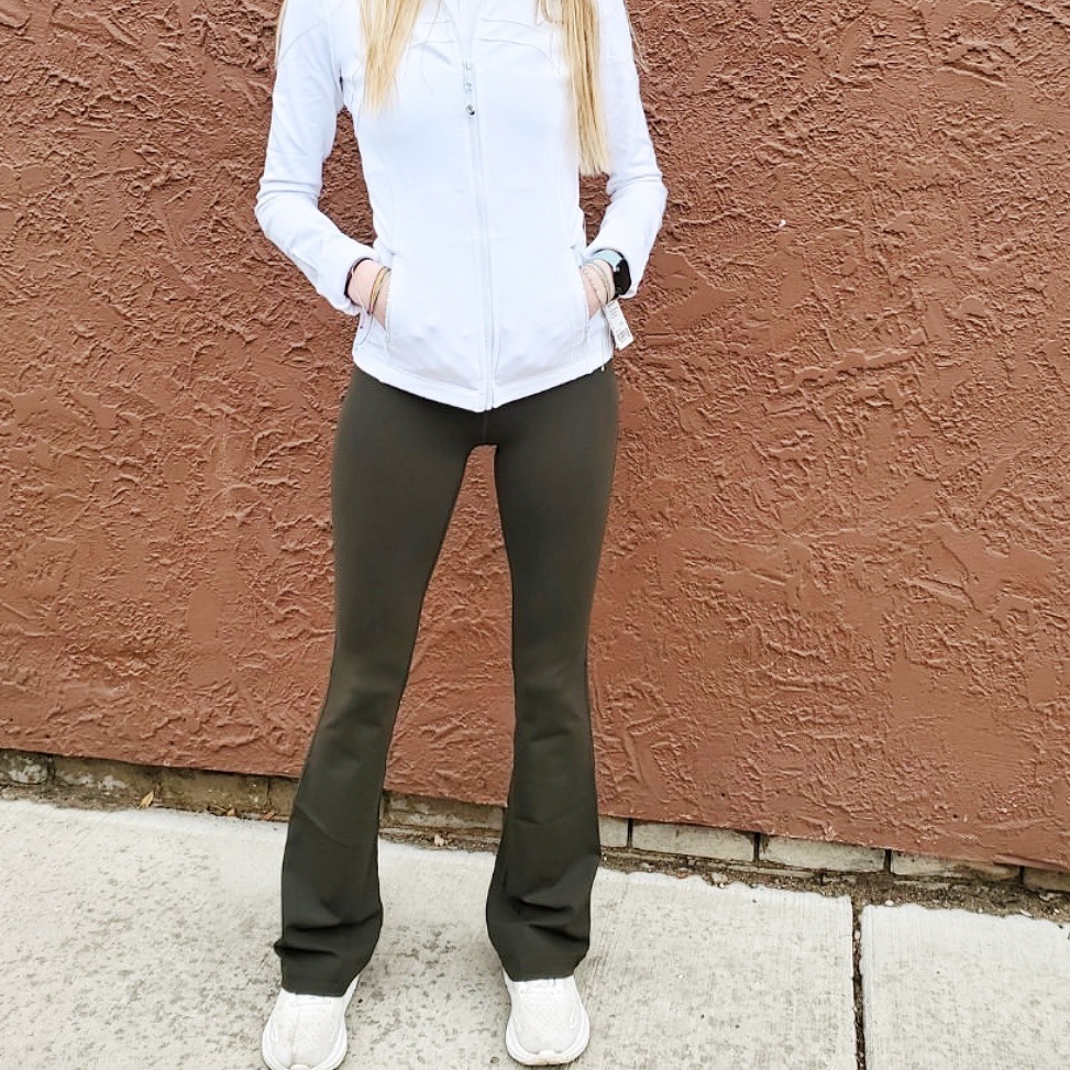 瑜伽喇叭长裤提臀显瘦