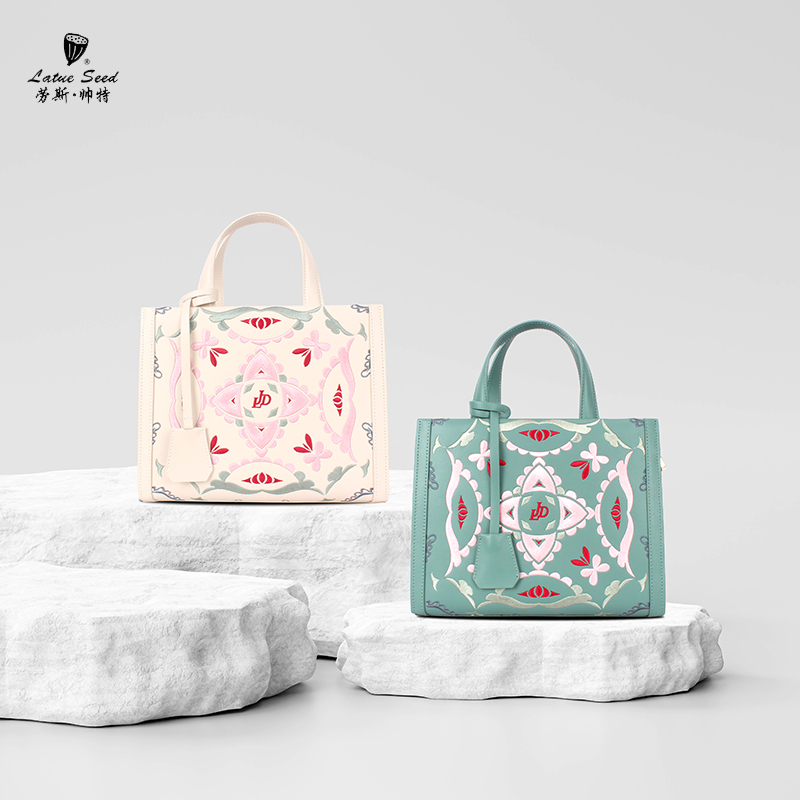 个性刺绣新中式通勤女包