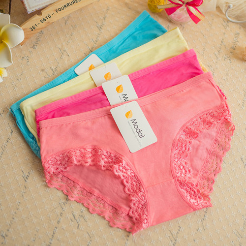 莫代尔纯棉少女风蕾丝边三角短裤