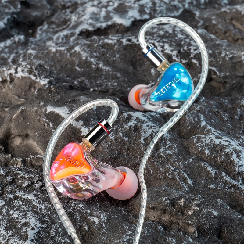 星见夏空假日Holiday入耳式耳机