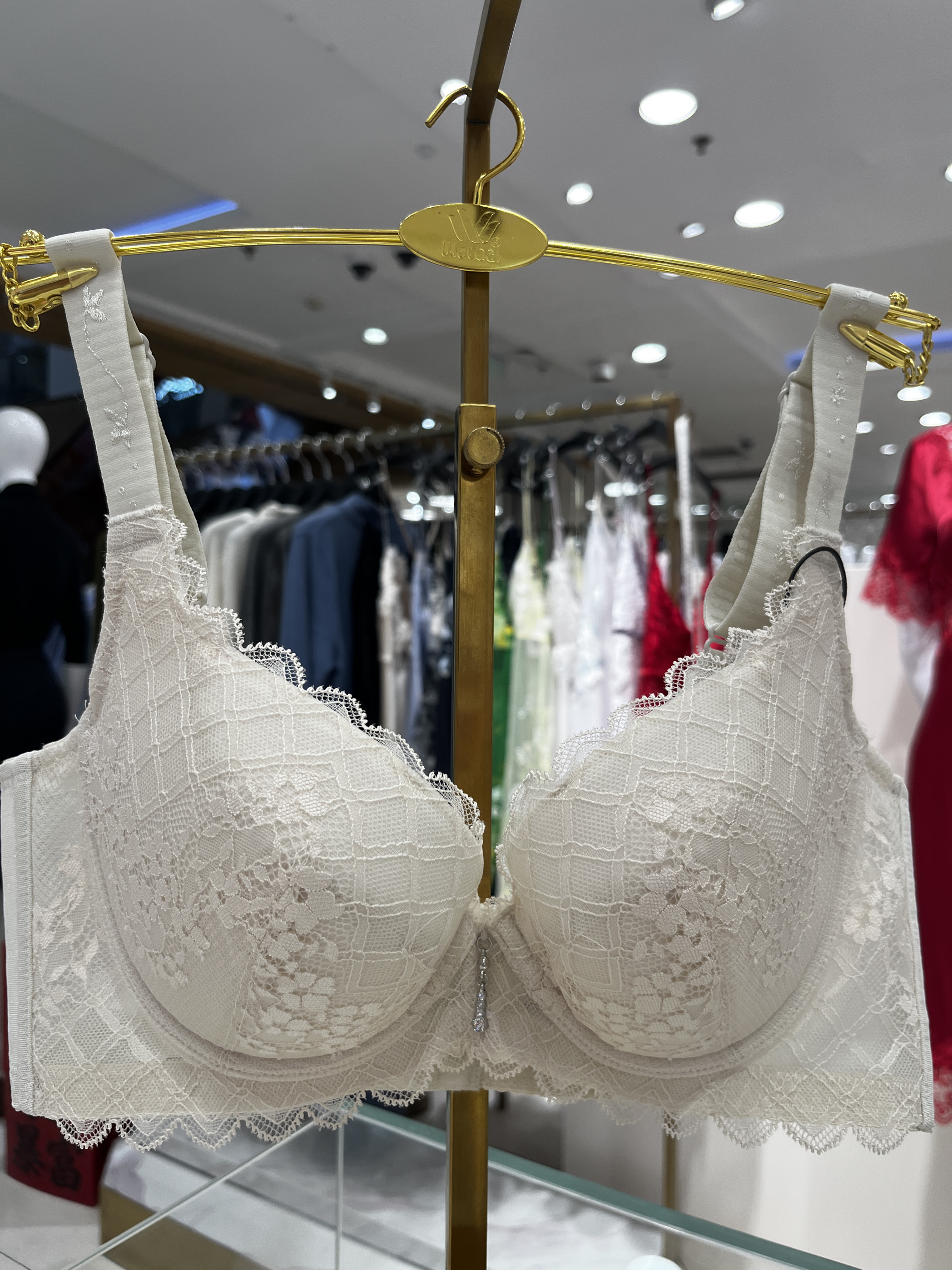 华歌尔女士WB37C6 台湾产powershape薄款收乳副聚拢调整型文胸929