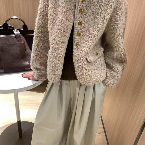 秋冬羊羔毛小香风毛毛衣女韩版气质皮毛一体小个子短外套毛绒棉服