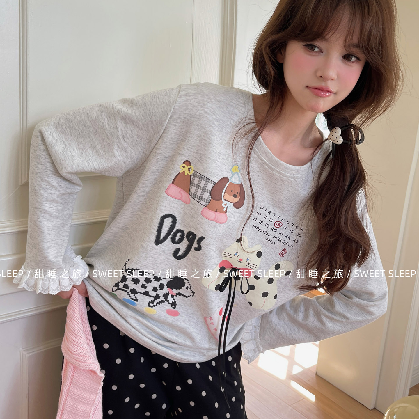 小熊家点点腊肠狗睡衣套装