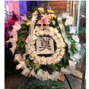 成都武侯区双楠耍都鹭岛国际红牌楼簇桥鲜花店配送白事花圈清明节