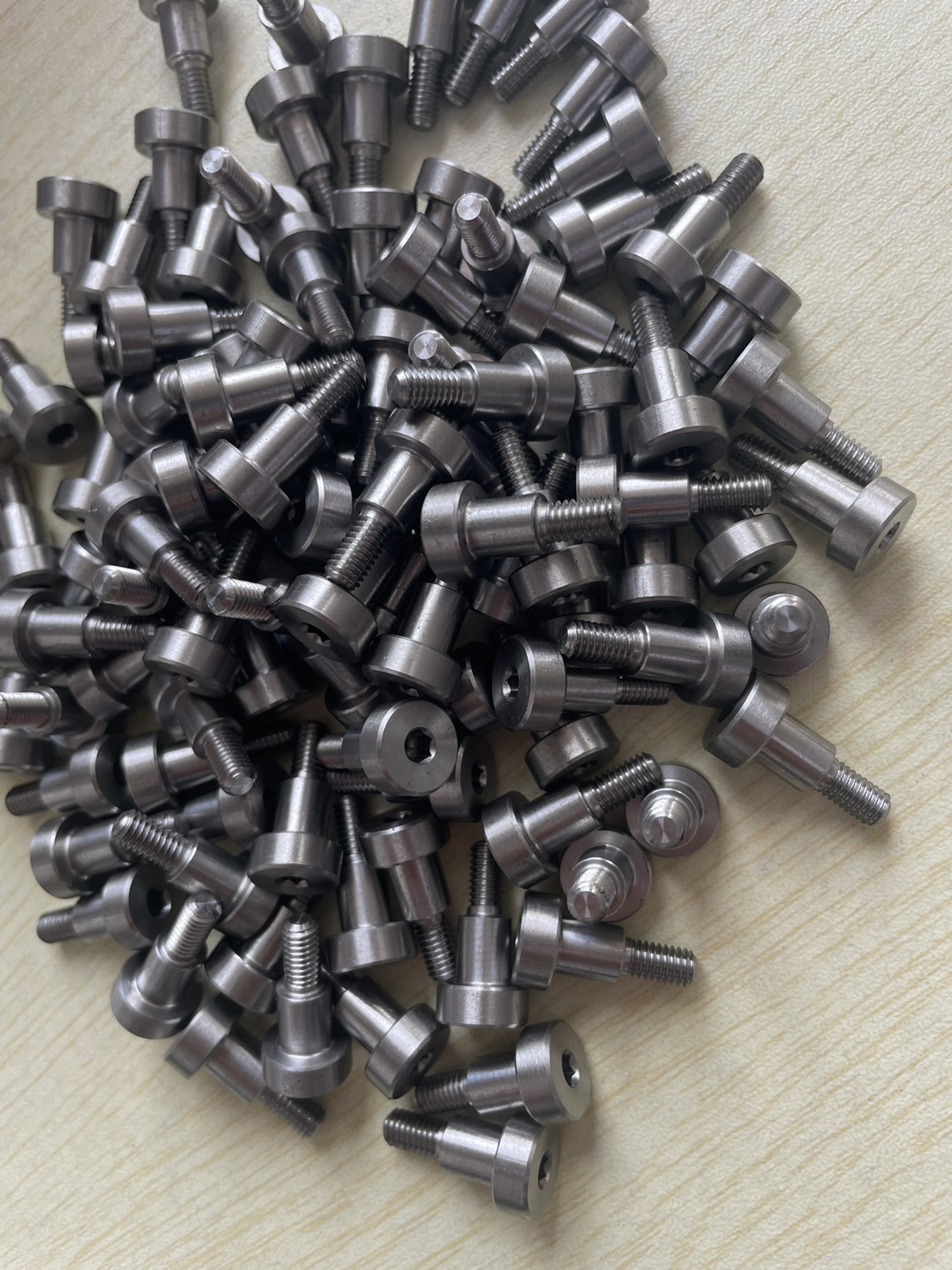 替换米思米台阶螺丝，等高螺丝GBGB DBGM DBGS4-8-4