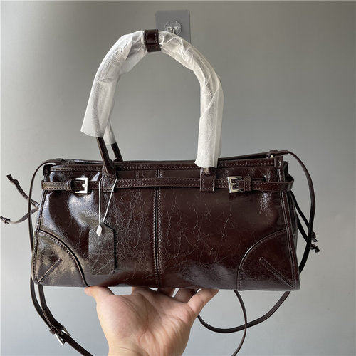 小众牛皮手提包女2024新款欧洲站轻奢头层油蜡皮单肩包真皮百搭女