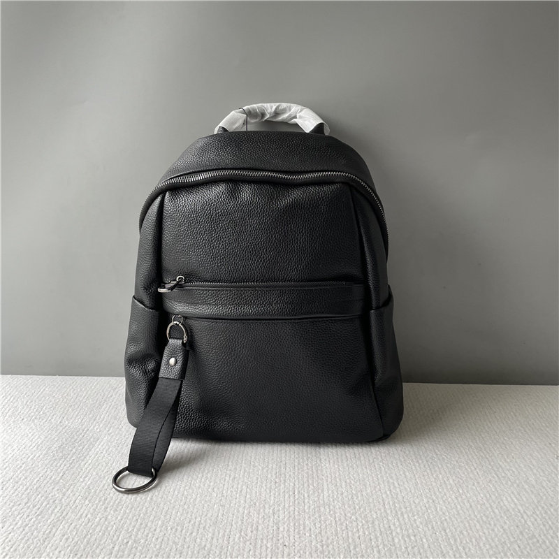 女士时尚真皮新款书包大容量简约双肩包百搭通勤休闲外出旅行背包