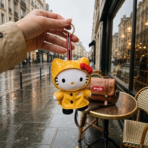 黄色雨衣Kitty711联名毛绒挂件