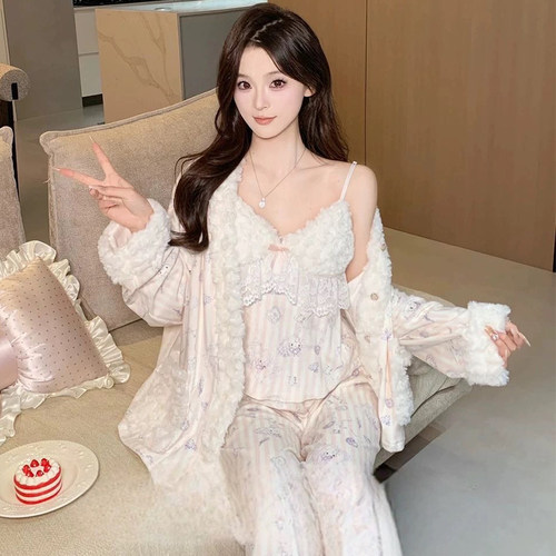 海岛绒睡衣女秋冬季新款吊带蕾丝边性感纯欲风带胸垫三件套家居服