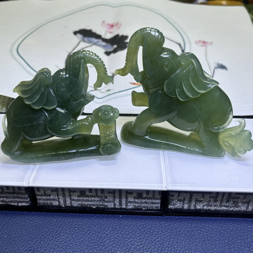天然岫玉深绿色一对大象摆件手工雕刻走向成功正品包邮保真