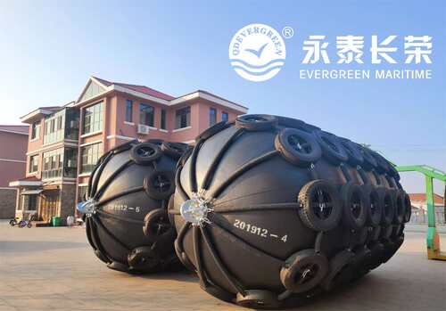 船用尼龙靠球充气橡胶护舷