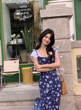 LE LIEBE 设计师款 藏蓝色印花吊带 氛围感绝绝子